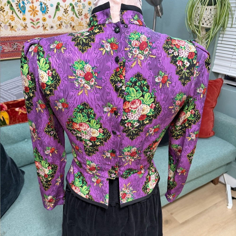VTG Richard Warren 80’s Purple floral structured silk peplum mandarin Blouse 6P - Picture 3 of 16